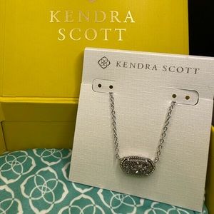 NWOT Kendra Scott Elisa Silver Platinum Drusy Pendant Necklace